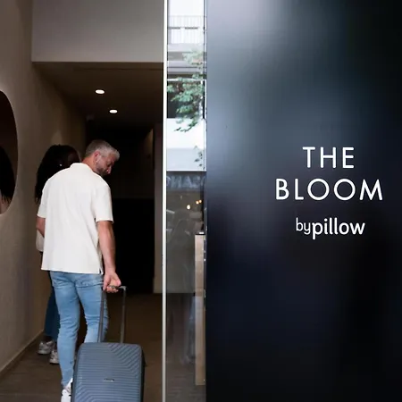 Bypillow The Bloom Girona
