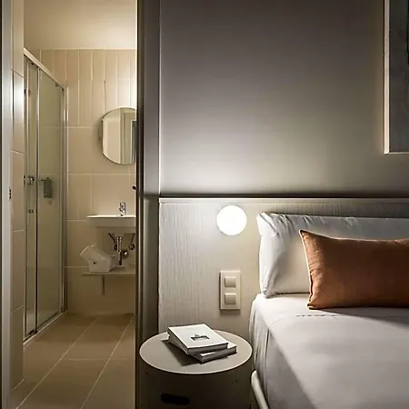 Bypillow The Bloom Hotel *