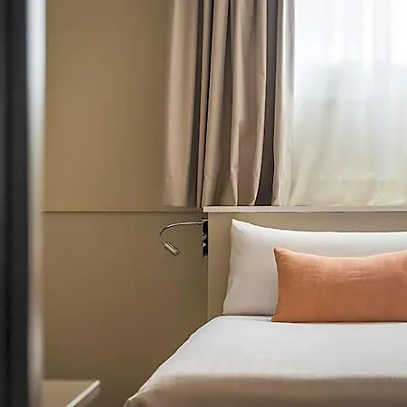 Bypillow The Bloom Hotel