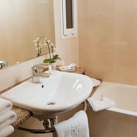 Bypillow The Bloom * Girona